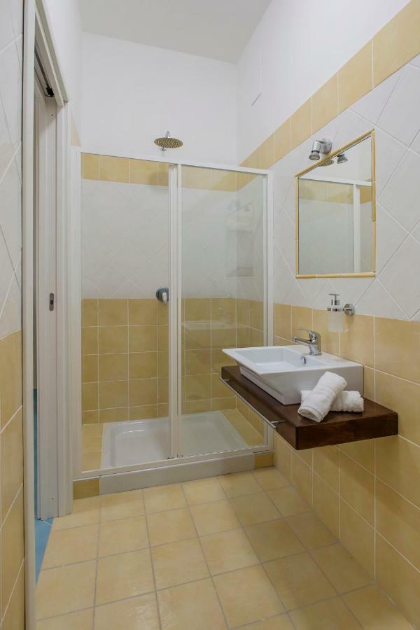 Ad Maiora Bed & Breakfast Salerno Bagian luar foto